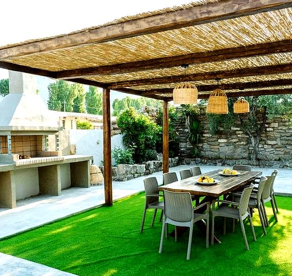 Aesthisis Sensational Accommodation
